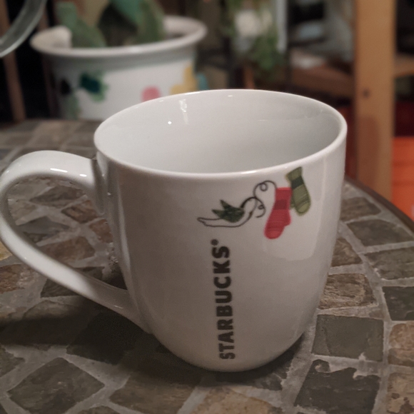 NWOT Starbucks Christmas Mug - Picture 4 of 6